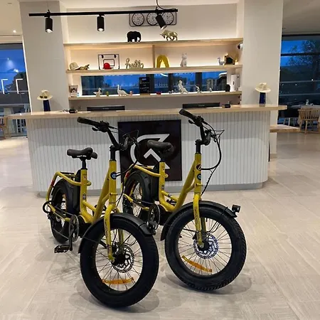 Golden Tulip Porto-vecchio Otel 4*