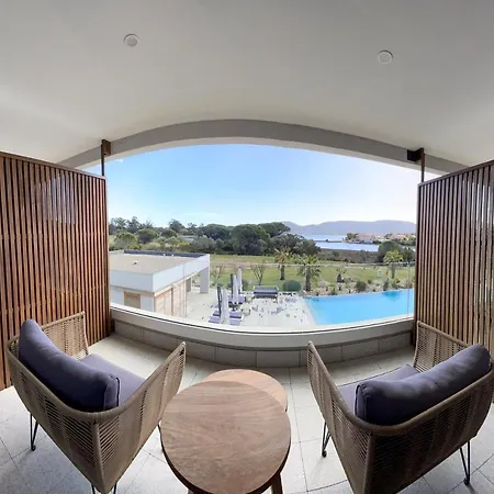 Golden Tulip Porto-vecchio Otel 4*