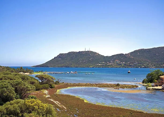 Golden Tulip Porto-vecchio Hotel 4*