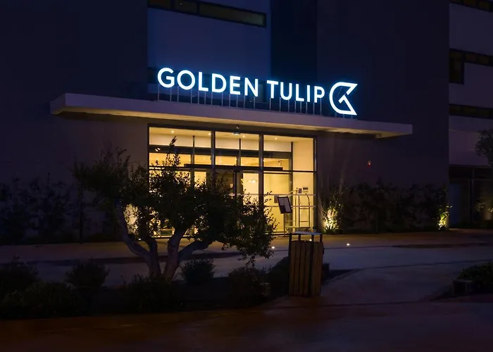 호텔 Golden Tulip Porto-vecchio 4*