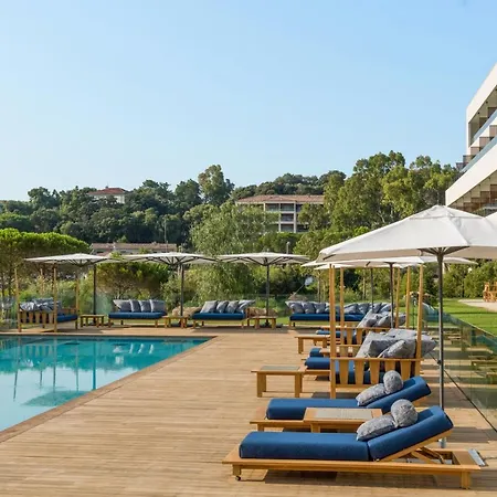 Golden Tulip Porto-vecchio 4* 维琪奥港