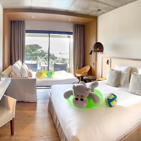 Golden Tulip Porto-vecchio 4*