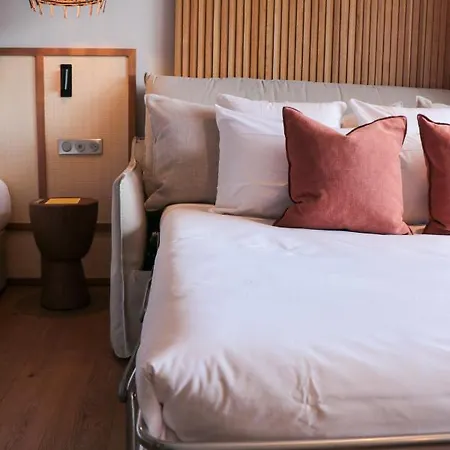 Golden Tulip Porto-vecchio 维琪奥港