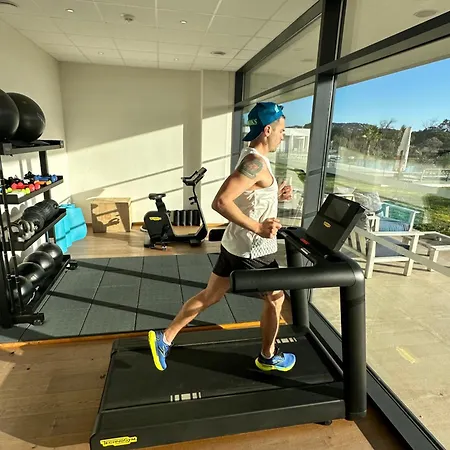Golden Tulip Porto-vecchio 4*