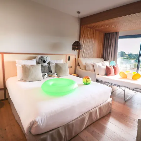 Golden Tulip Porto-vecchio 4*