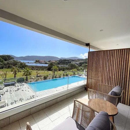 Hotel Golden Tulip Porto-vecchio 4*