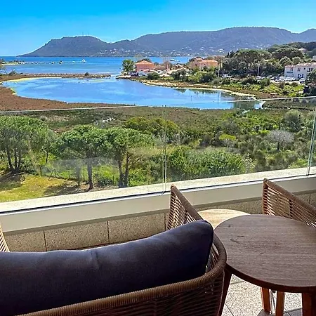 Golden Tulip Porto-vecchio Πόρτο Βέκιο