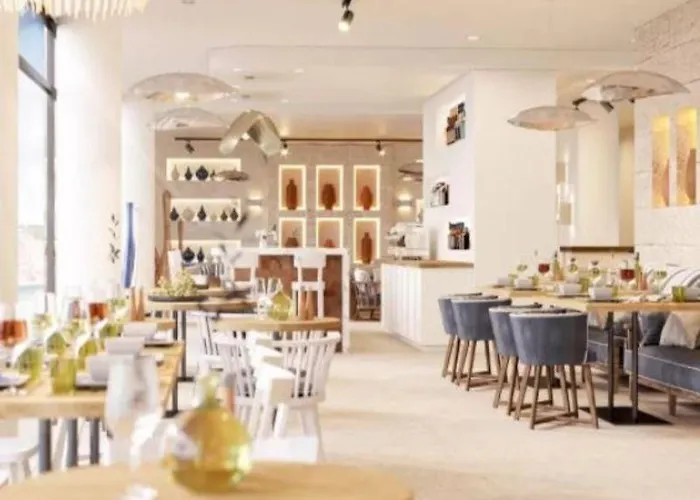 Golden Tulip Porto-vecchio Hotel 4*