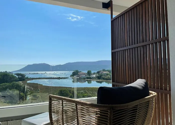 Golden Tulip Porto-vecchio 4*