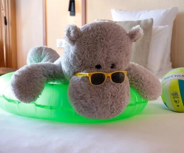 Golden Tulip Porto-vecchio 4*