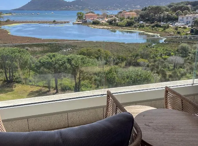 Golden Tulip Porto-vecchio Hotel 4*