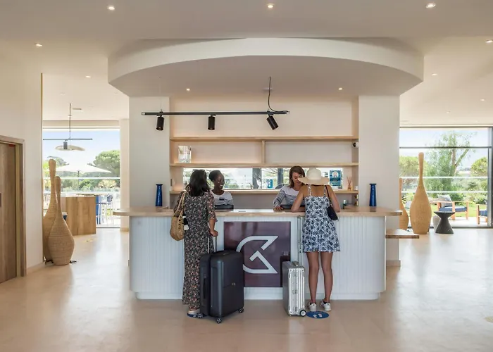 Golden Tulip Porto-vecchio Hotel 4*