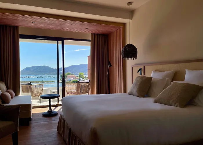 Golden Tulip Porto-vecchio Hotel